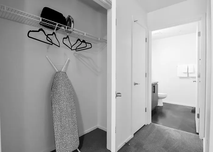 Centric 2br In Heart Of Dtphx Free Garage Parking * Phoenix